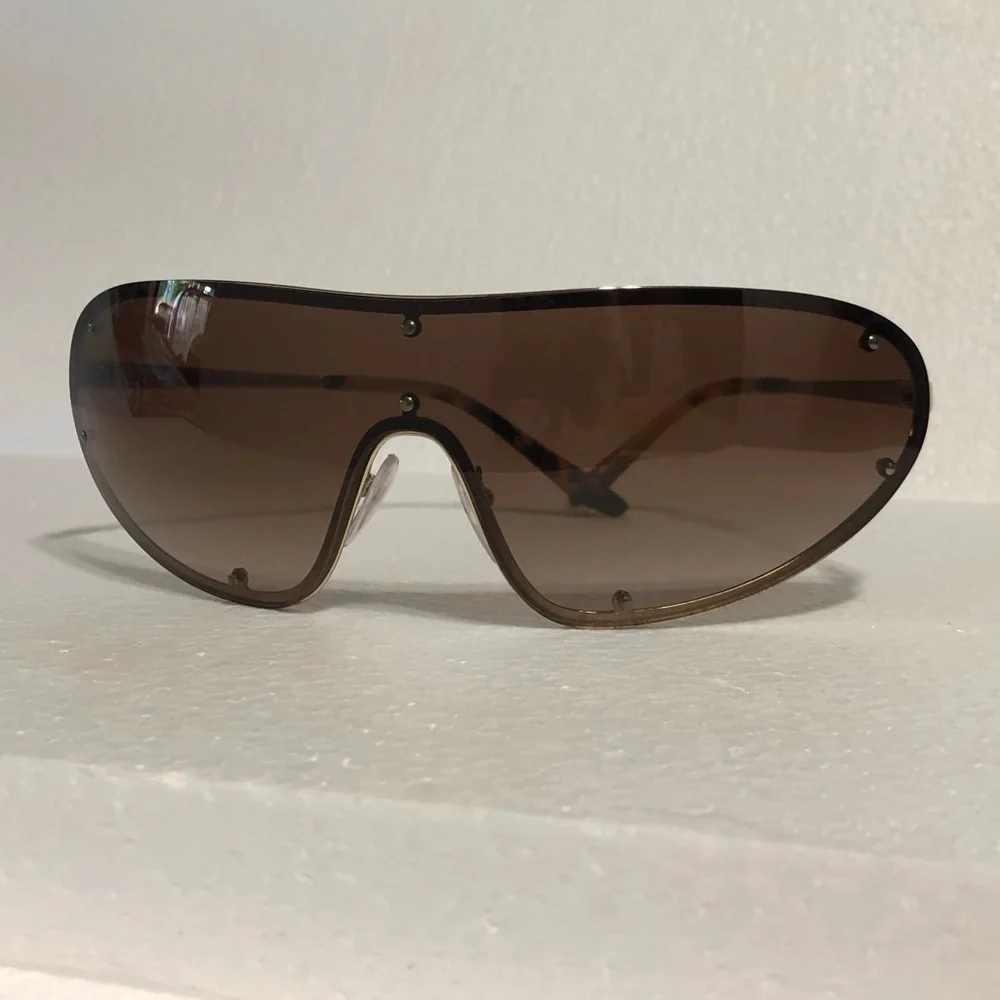 🆕 Prada bronze/brown studded shield sunglasses made in Italy 🇮🇹 (810)